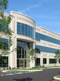 420-Delaware-Drive-&-335-Commerce-Drive-2